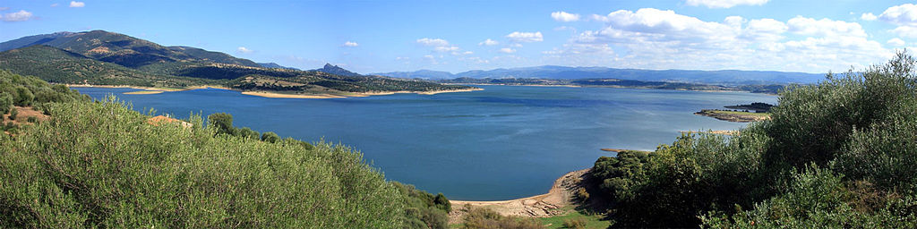 LagoCoghinas Foto Wikipedia