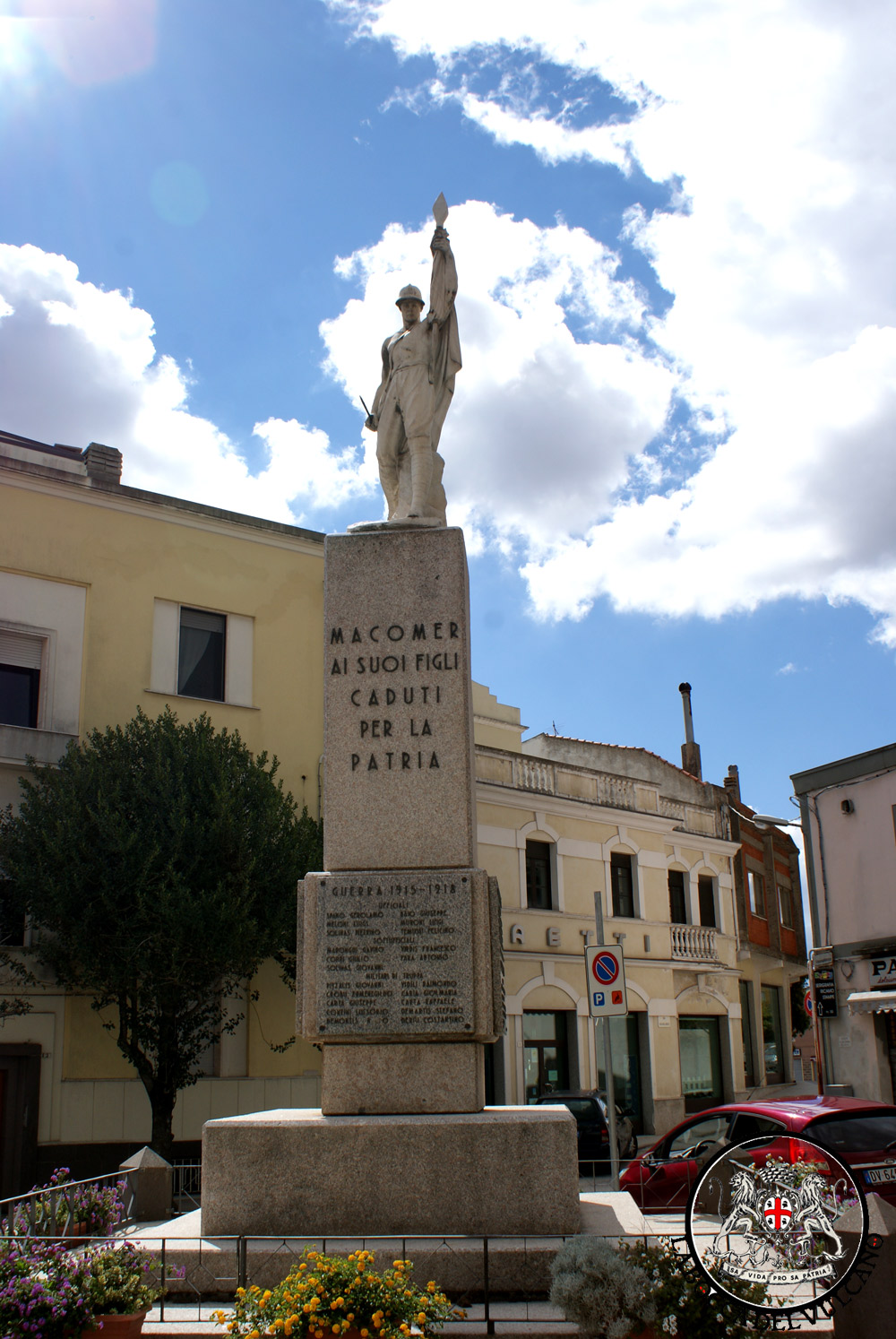 monumento caduti macomer
